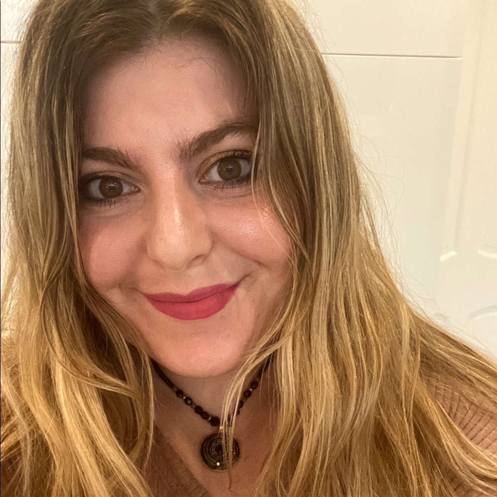 Meet your Posher, Lauren